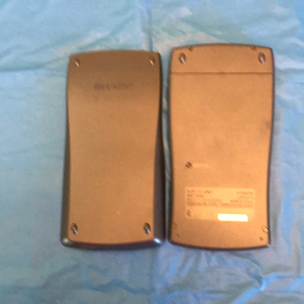 Sharp calculator - Picture 2 of 2
